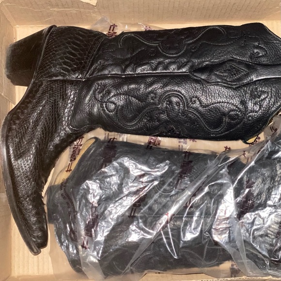 Genuine Leather Cowboy Corral Boots - Picture 2 of 8